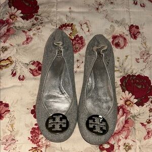 Tory Burch Gray Flats with Logo Medallion